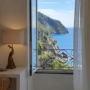 Porta Rossa Manarola